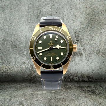 TUDOR BLACK BAY 18kt GREEN DIAL 39mm 79018V