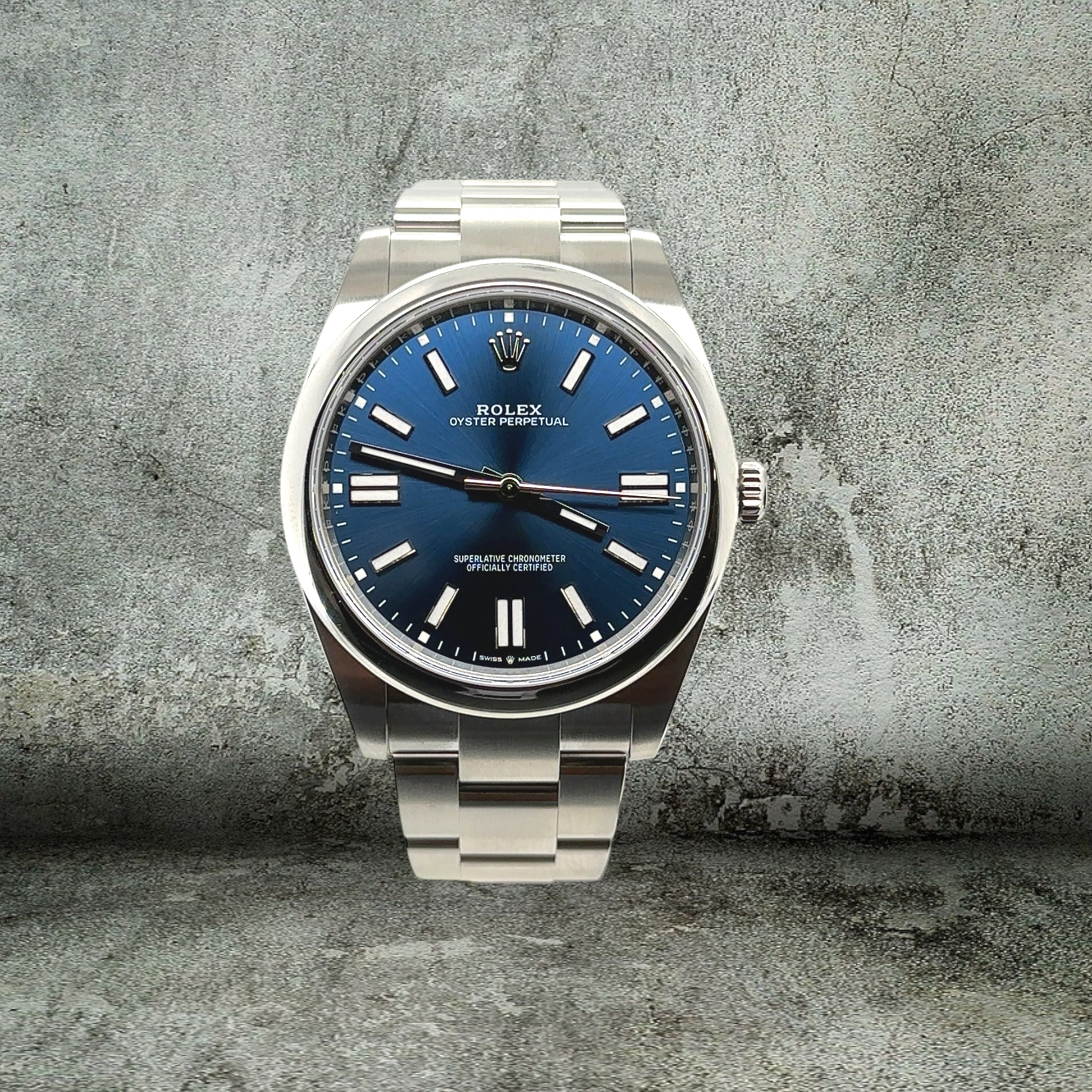 ROLEX OYSTER PERPETUAL 41 BLUE 124300 NEW